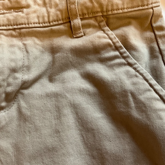 Old Navy Tan Khaki Twill Bermuda Shorts for Girls - Picture 4 of 6